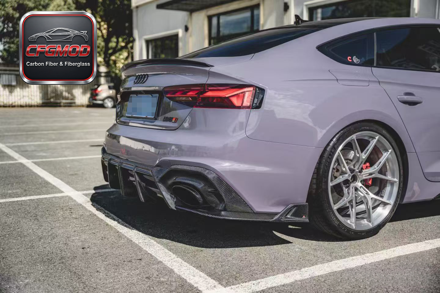 For Audi RS5 B9.5 2020+ A1 Style Carbon Fiber Rear Diffuser Lip with LED Side Splitters — 2