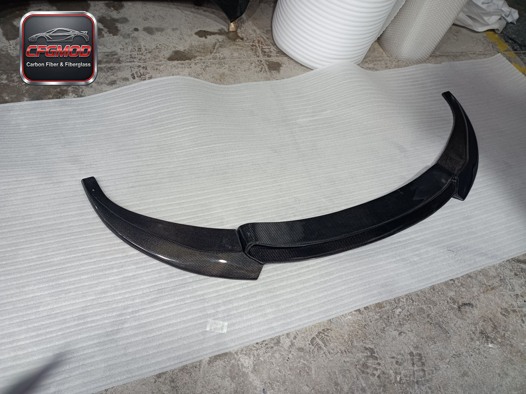BMW 6 Series M6 F06 F12 F13 V Style Carbon Fiber 3-Piece Front Lip Splitter — 8