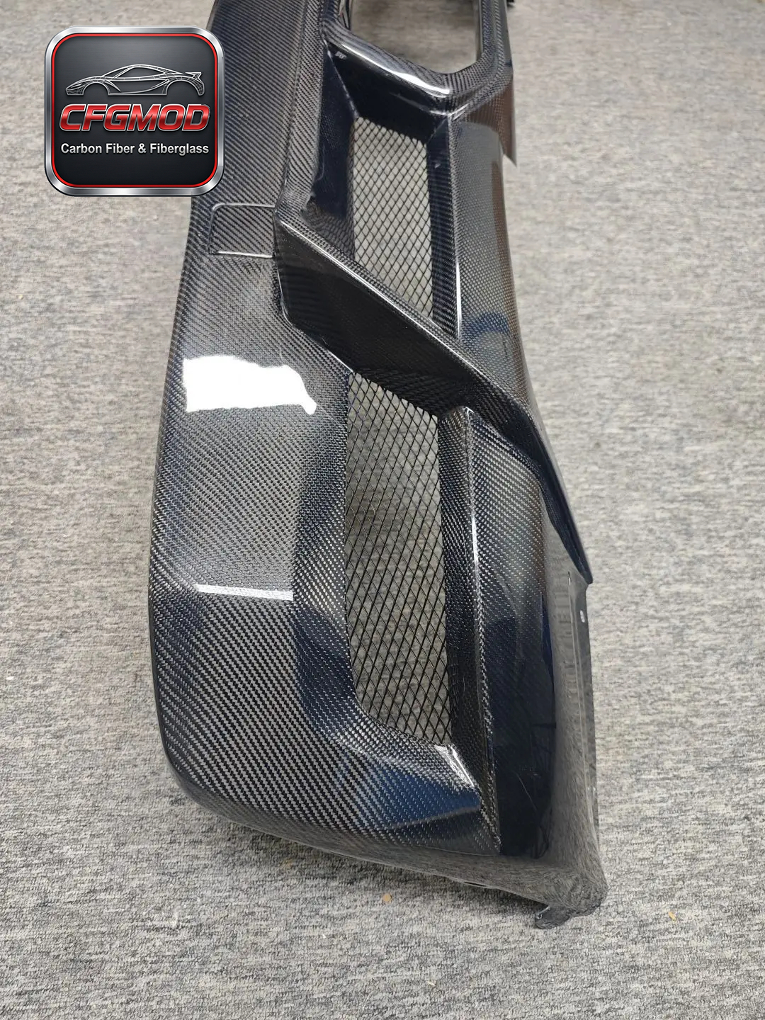 Dry Carbon Fiber OEM Style Rear Bumper Diffuser Lip for Chevrolet Corvette C8 Z06 2020+ — 9