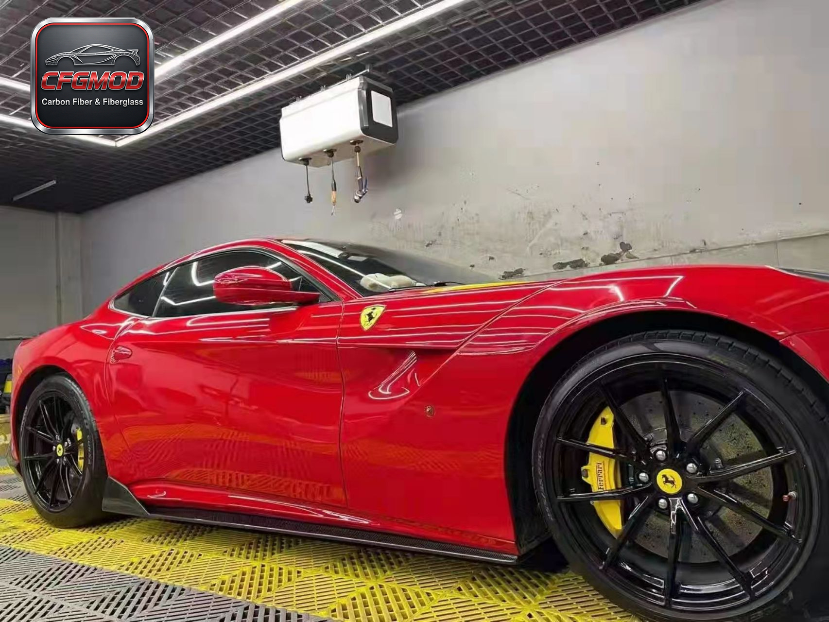 For Ferrari F12 Berlinetta 2012-2017 DMC Style Carbon Fiber Small Body Kit — 1