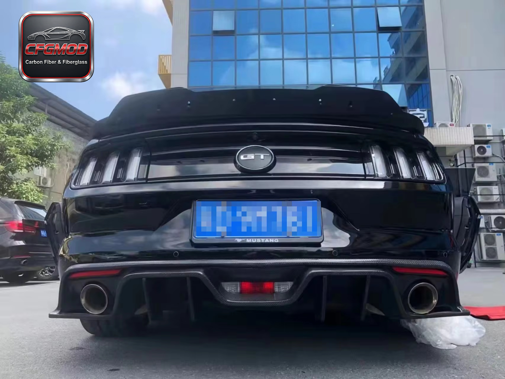 AC Style Carbon Fiber Rear Bumper Lip Diffuser for 2015-2017 Ford Mustang Tuning Parts — 4