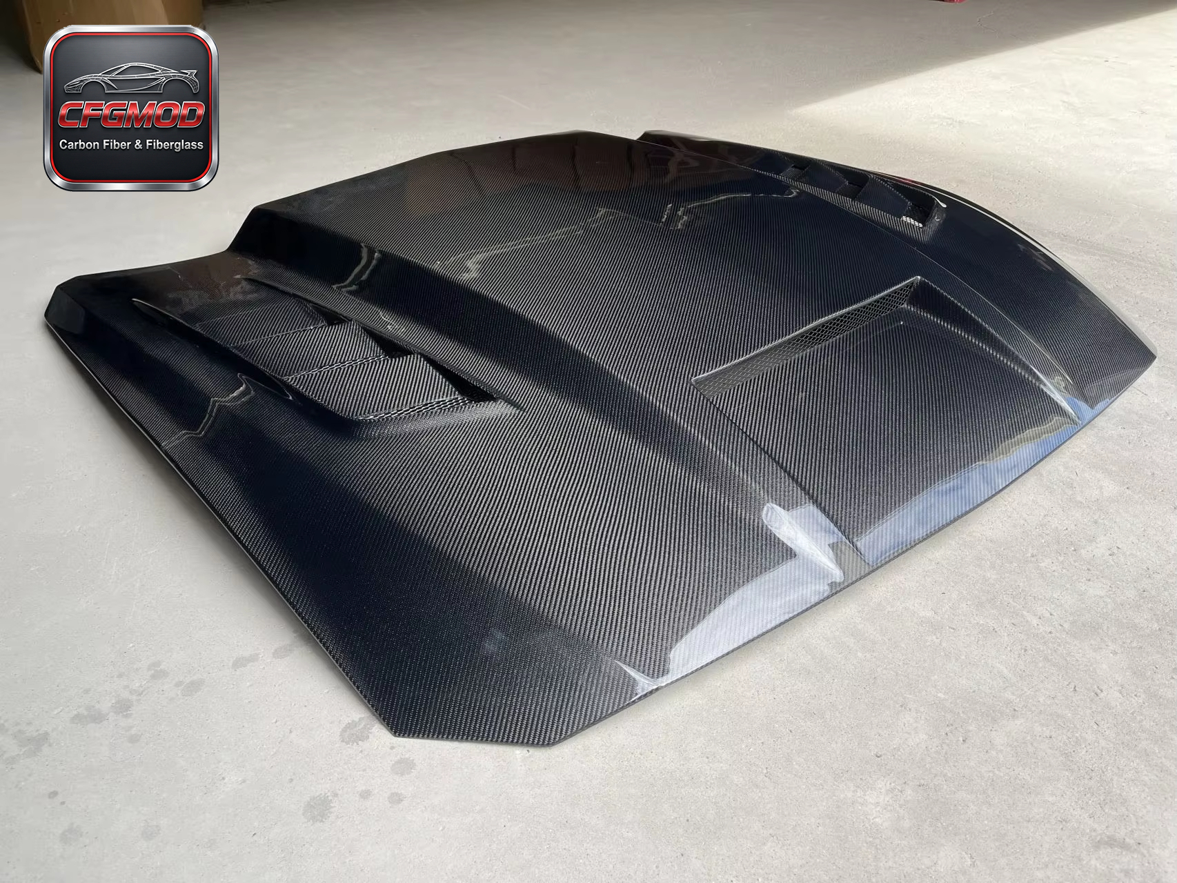 TF Style Vented Carbon Fiber Engine Hood Bonnet for 2024+ Ford Mustang S650 Tuning Parts — 5