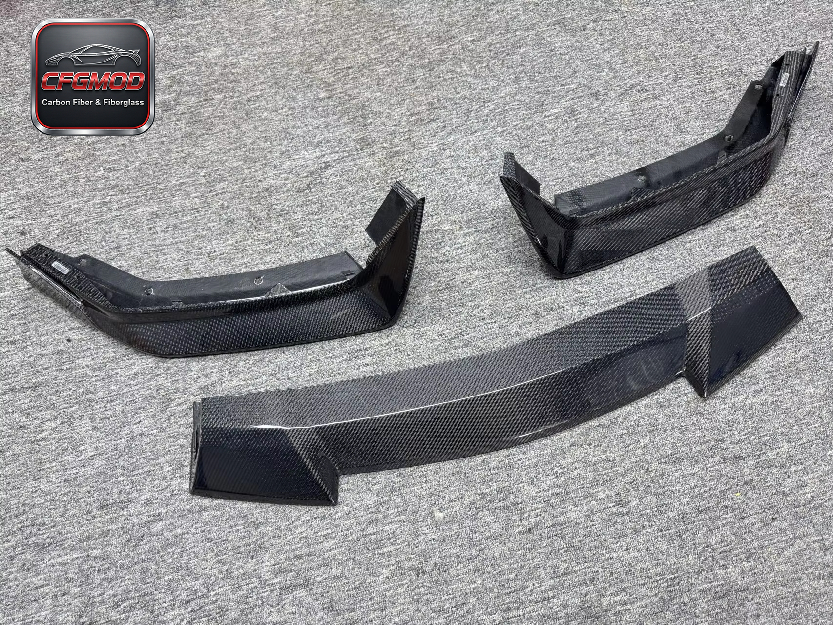 S Style 3-Piece Dry Carbon Fiber Front Bumper Lip Splitter for 2024+ Ford Mustang S650 — 4