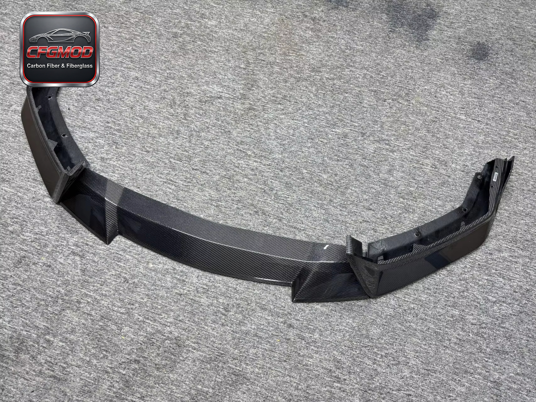 S Style 3-Piece Dry Carbon Fiber Front Bumper Lip Splitter for 2024+ Ford Mustang S650 — 8