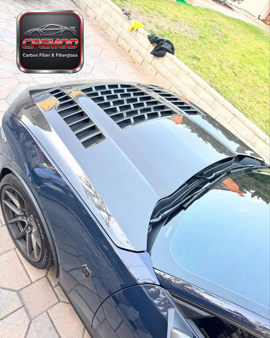 AC Style Vented Carbon Fiber Front Engine Hood Bonnet for 2024+ Ford Mustang S650 — 2