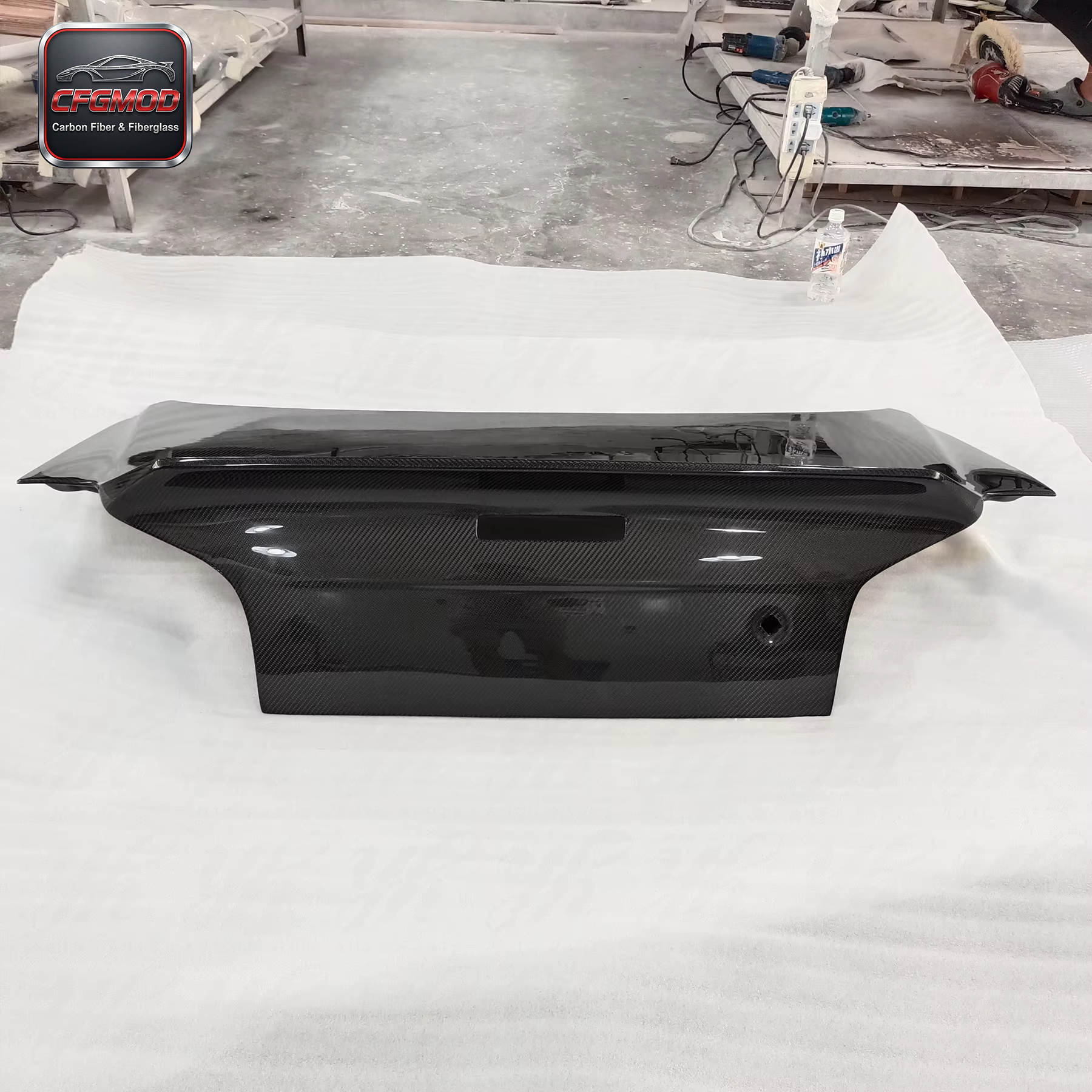 Black Carbon Fiber Trunk Boot Lid Tailgate for Skyline R34 GT-R — 5