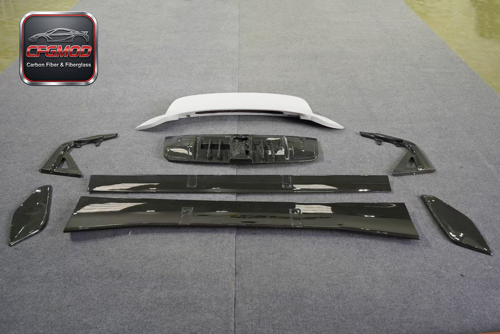 GTR RS Style Dry Carbon Fiber Rear Wing Spoiler for 2019+ Porsche 911 Carrera 992 Trunk Decklid Wing Tuning Parts — 2
