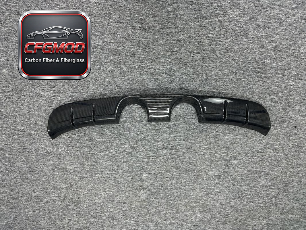 Center Exhaust Carbon Fiber Rear Lip for Porsche 911 991.2 Rear Bumper Diffuser Spoiler Valance Tuning Parts — 2