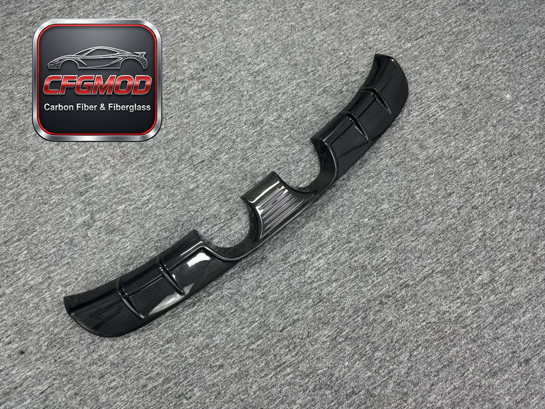 Center Exhaust Carbon Fiber Rear Lip for Porsche 911 991.2 Rear Bumper Diffuser Spoiler Valance Tuning Parts — 4