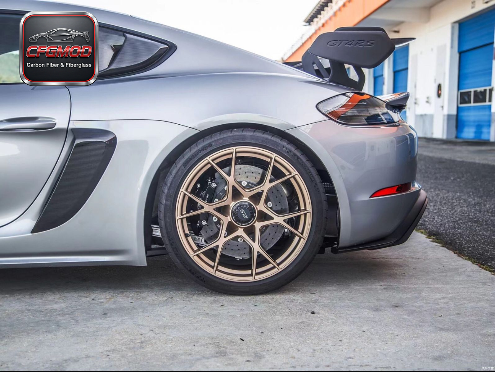 GT4 RS Style Dry Carbon Fiber Rear Quarter Window Louvers Air Vents for Porsche 718 Cayman Side Window Scoops Tuning Parts — 1