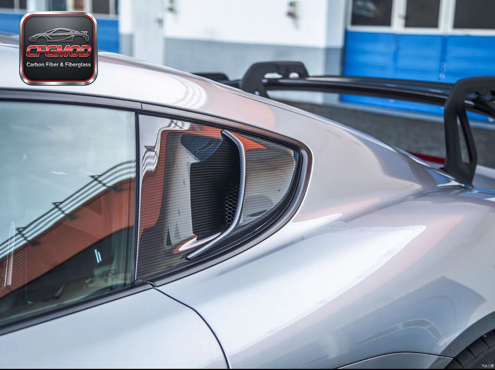 GT4 RS Style Dry Carbon Fiber Rear Quarter Window Louvers Air Vents for Porsche 718 Cayman Side Window Scoops Tuning Parts — 2
