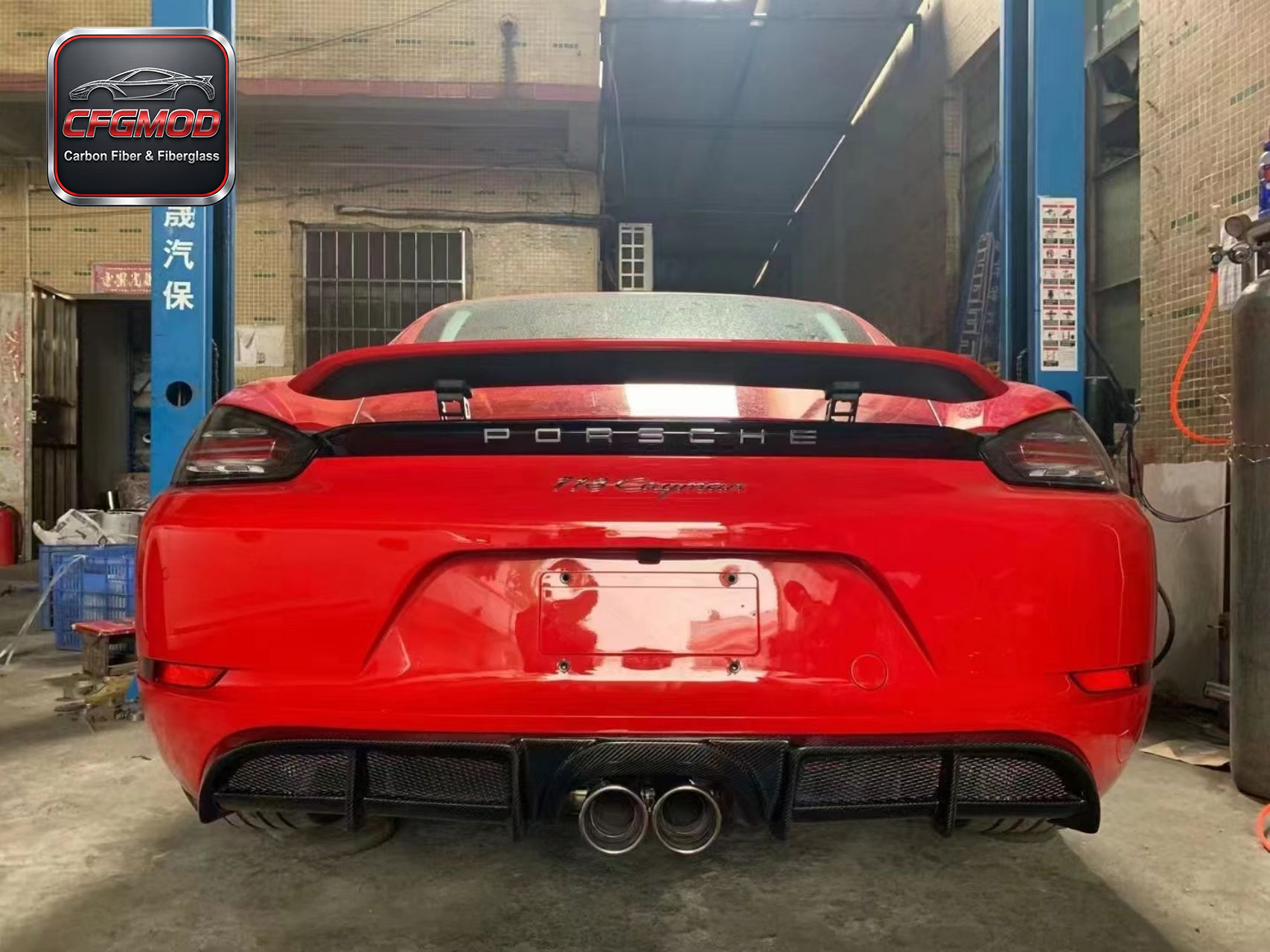 GT4 Style Dry Carbon Fiber Rear Lip Diffuser for Porsche 718 Boxster Cayman Rear Bumper Splitter Tuning Parts — 1