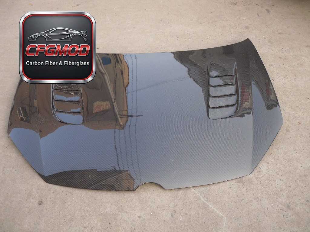 New High Quality Carbon Fiber Engine Hood for Golf 6 GTI with 3K Twill Weave and Glossy Finish — 3
