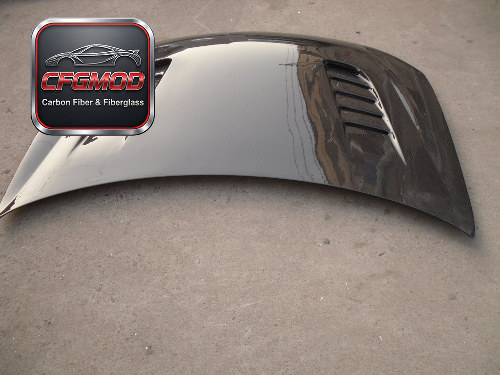 New High Quality Carbon Fiber Engine Hood for Golf 6 GTI with 3K Twill Weave and Glossy Finish — 5